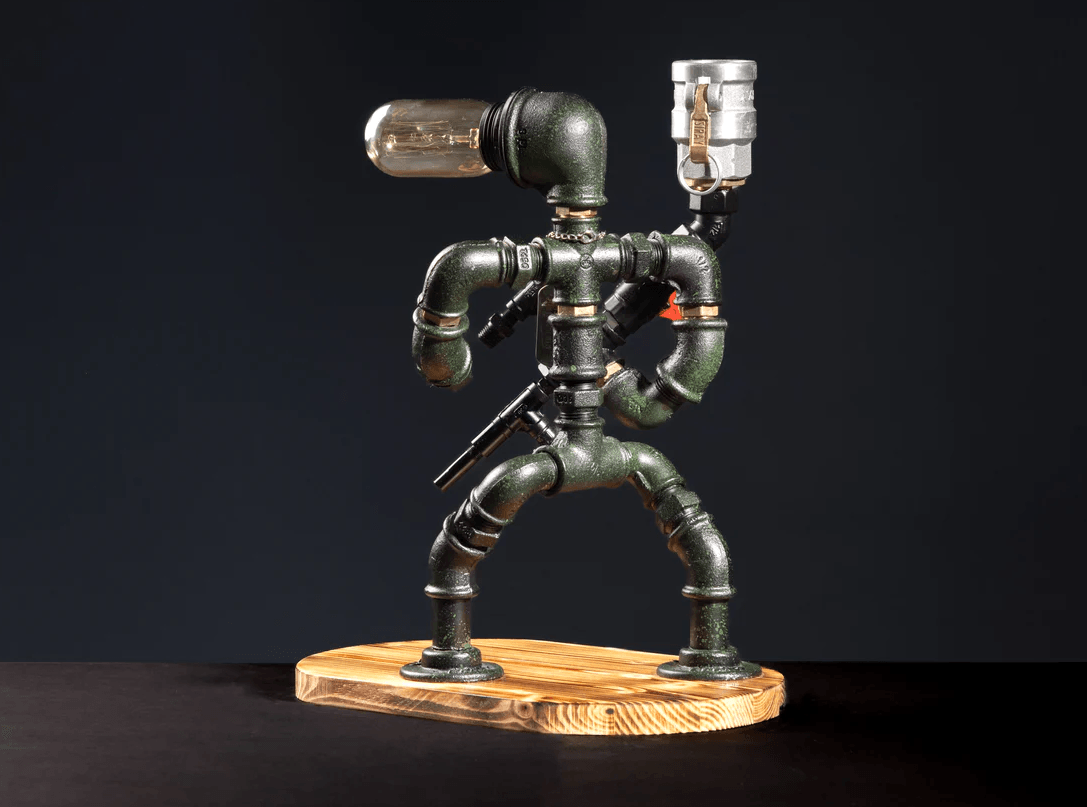Steampunk Militär Lampe mit Alkohol Spender - kerlekiste