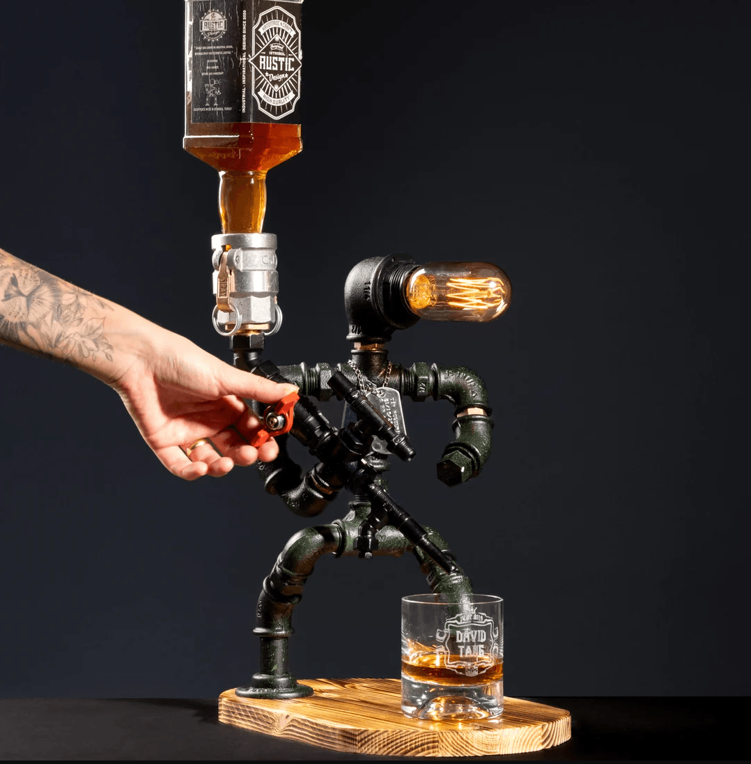 Steampunk Militär Lampe mit Alkohol Spender - kerlekiste