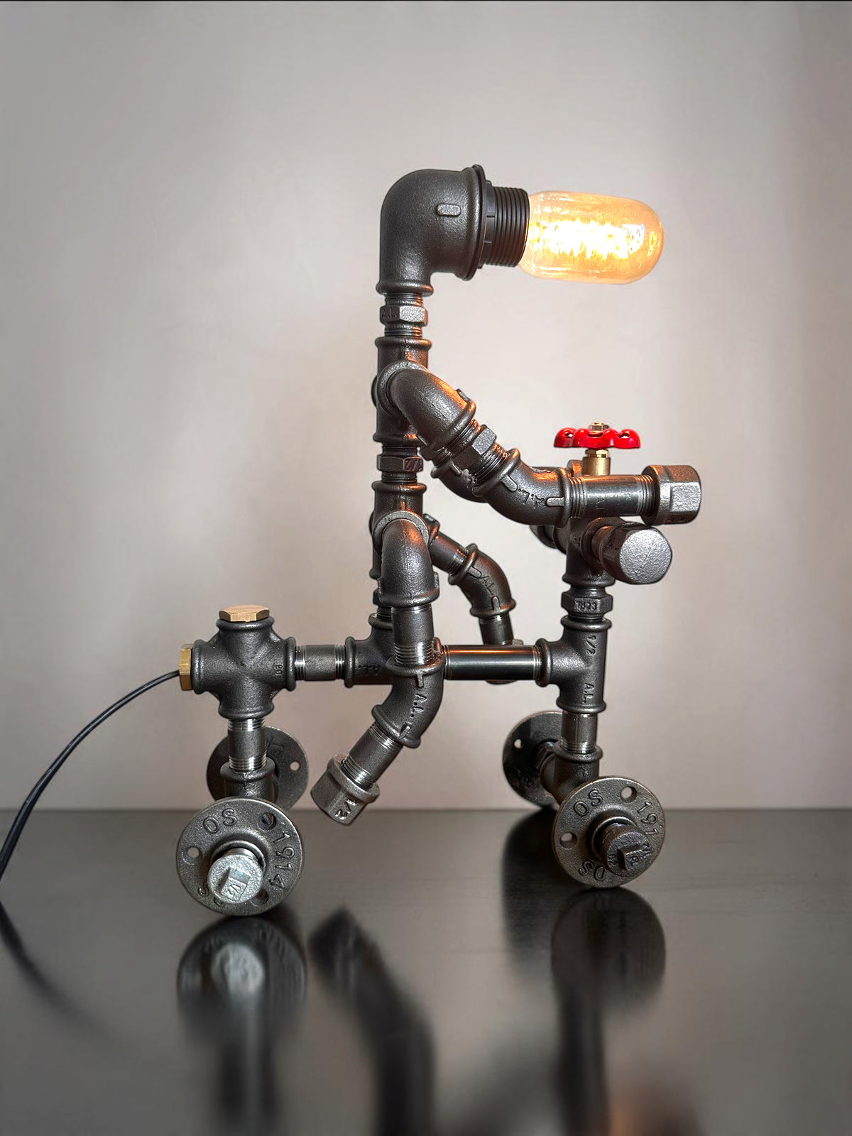 Iron Biker Tischlampe
