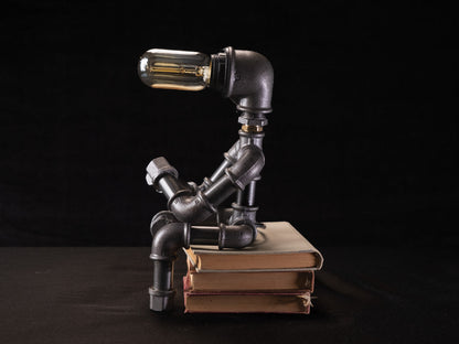 "Bücherwurm" Tischlampe