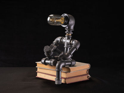 "Bücherwurm" Tischlampe